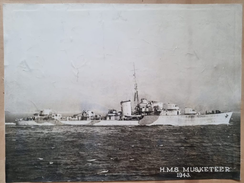 HMS Musketeer